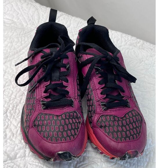 Merrell Women's Tough Mudder Running Athleisure  Athletic Shoe - Red/Black - 7.5 - Picture 1 of 10